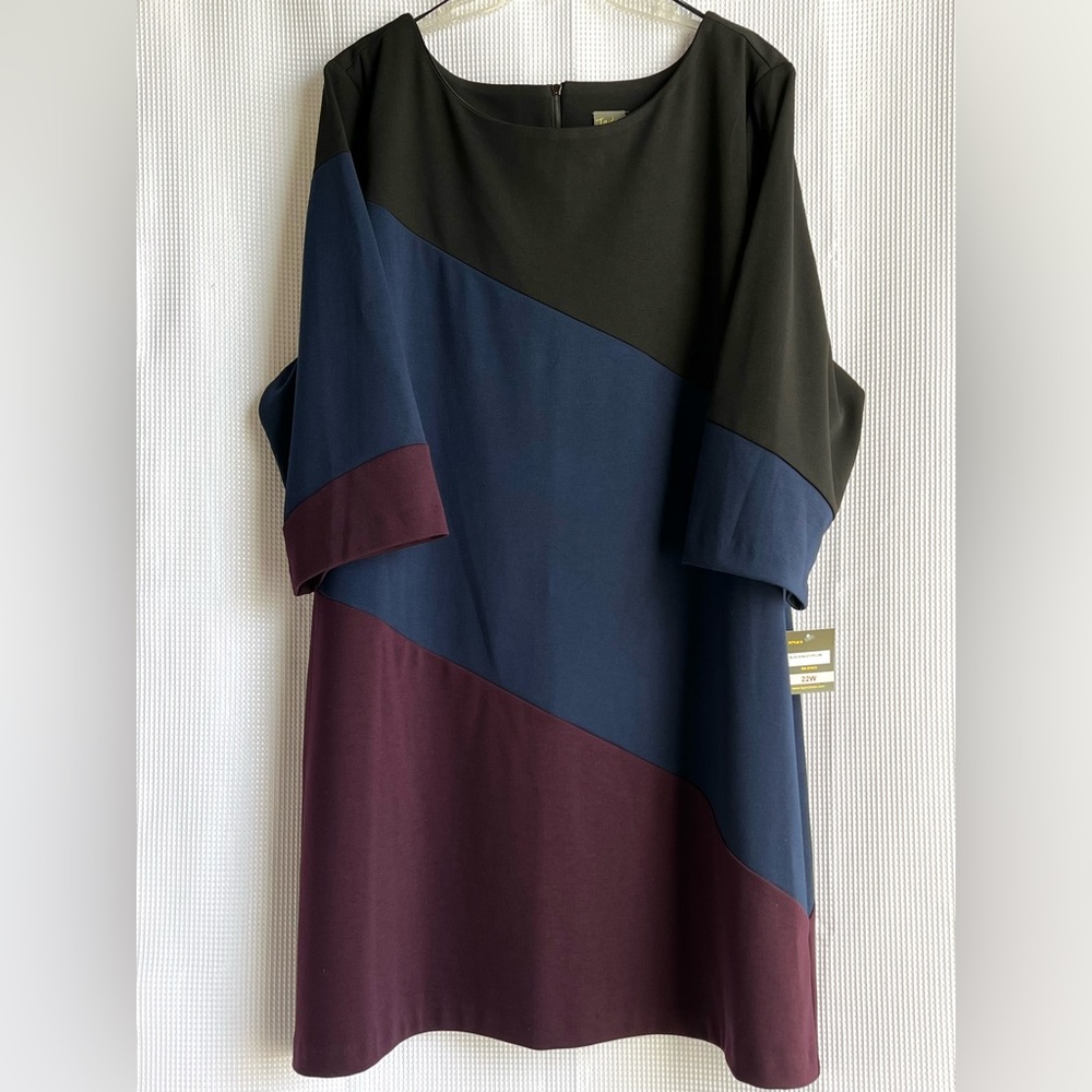 Taylor Woman / Knit Colorblock Sheath Dress / Size 22W / NWT